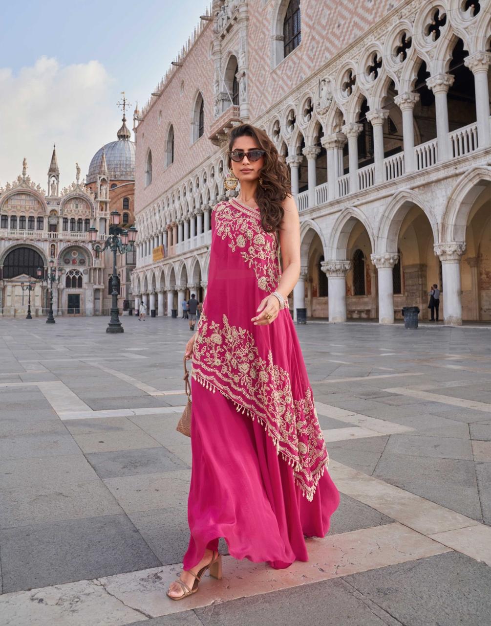 Salwar Suit Set with Crepe Embroidered