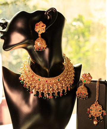 Bridal Choker Necklace with Earring and Tickly