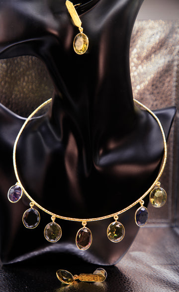 Contemporary Stylish Necklace Earrings