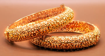 Indian Golden Bangles/Kada with kemp stones