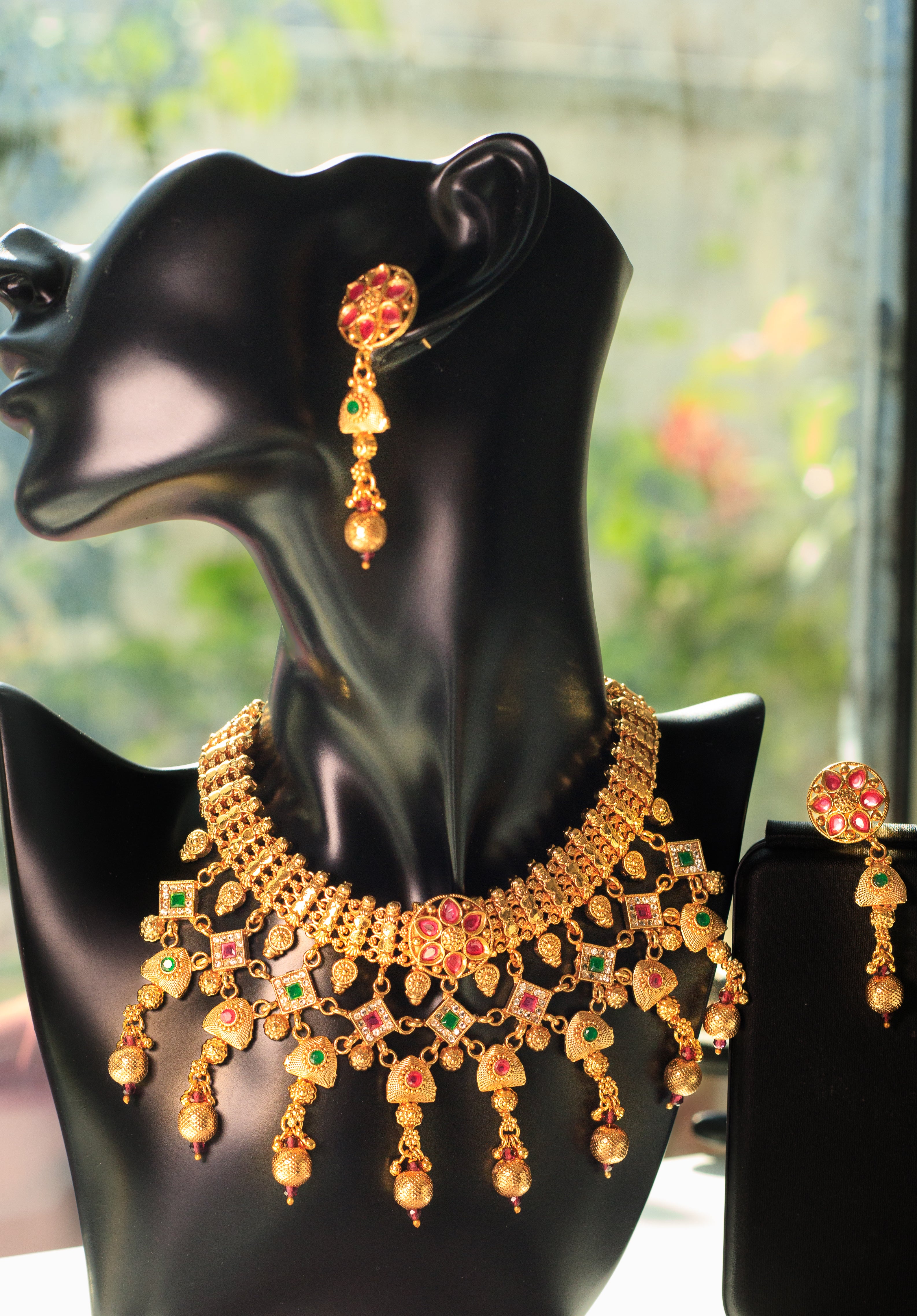 Bridal Choker Necklace in Polki Design with Earrings