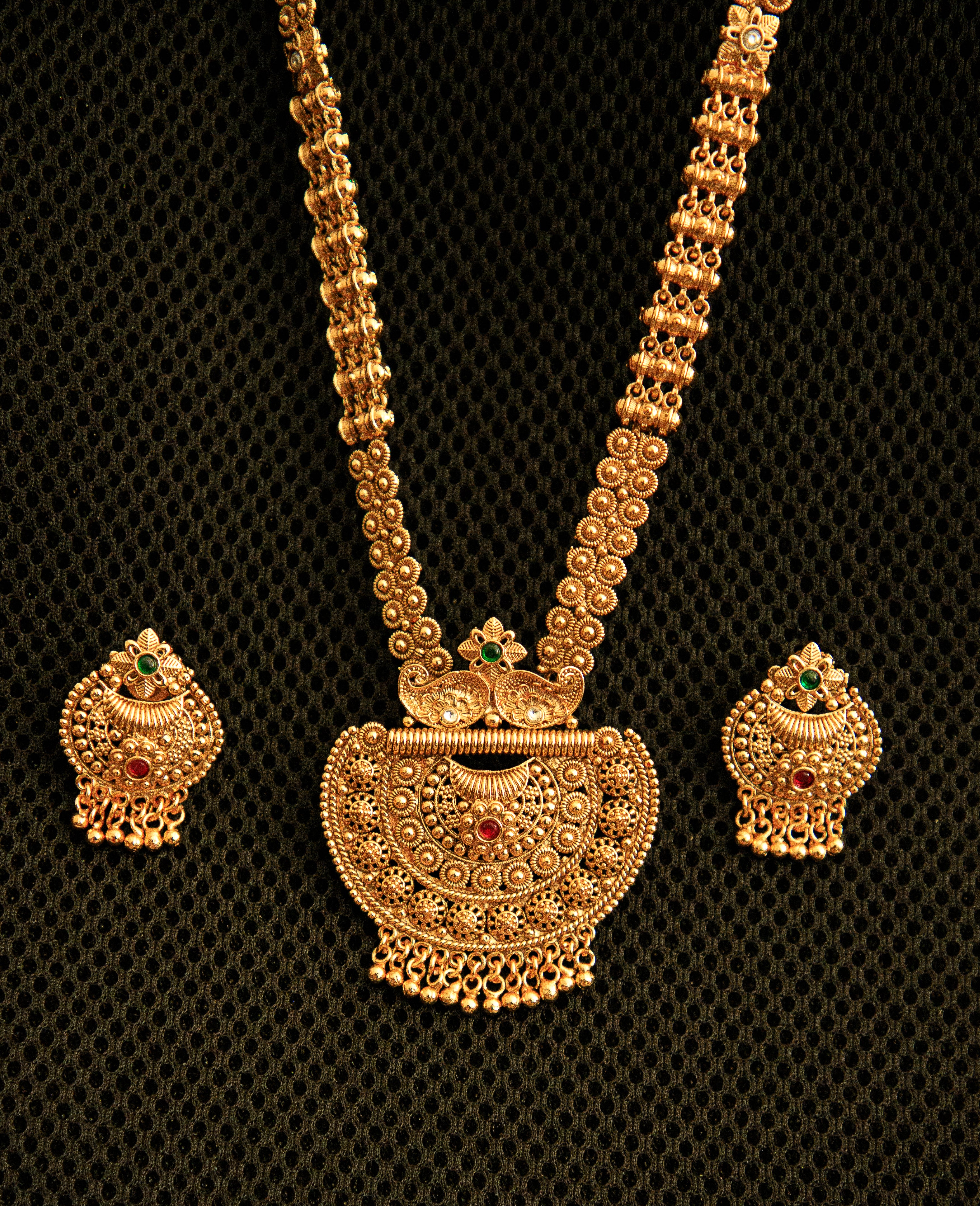 Long Ethnic Necklace with Earrings