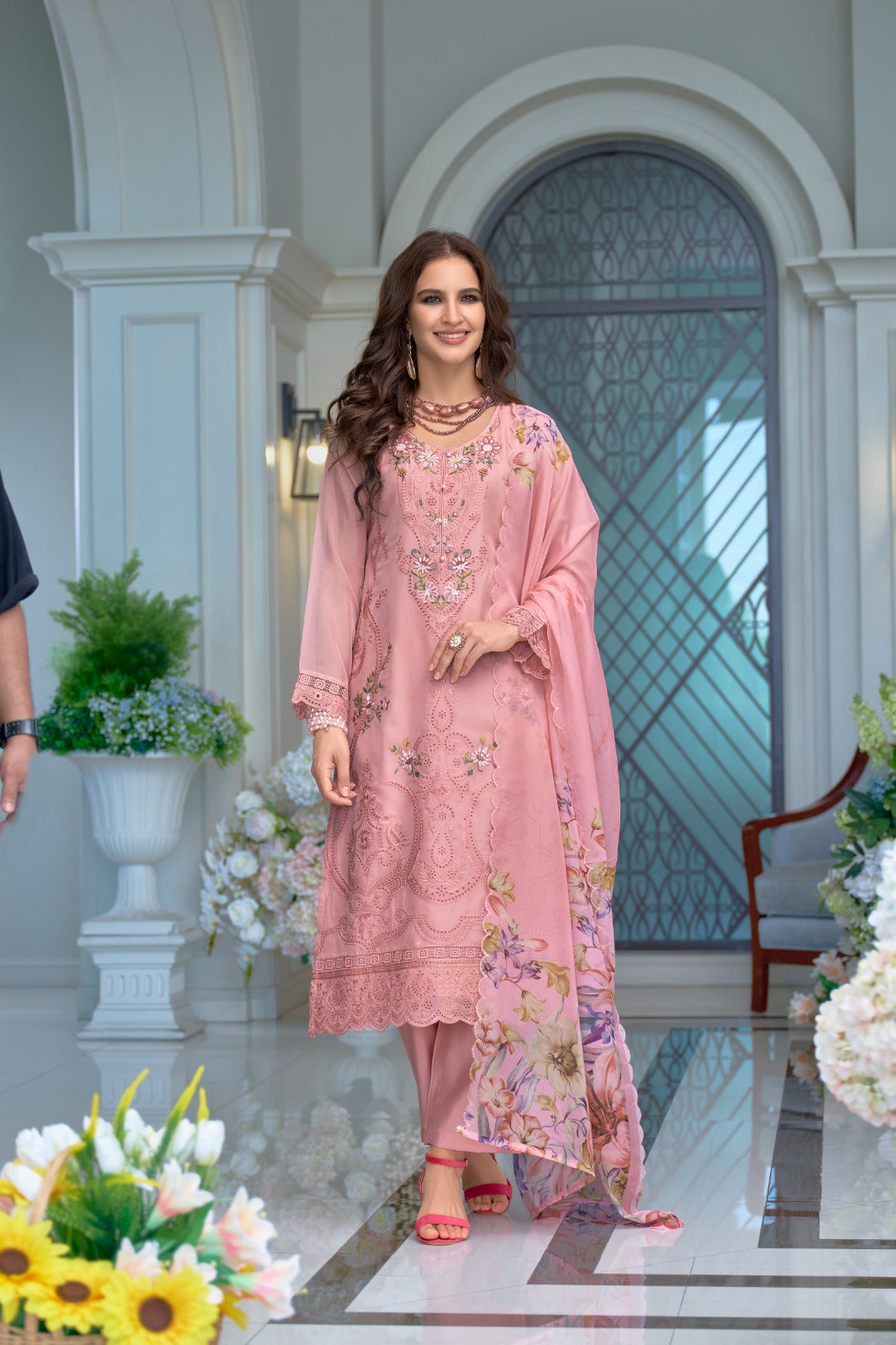 Pink Embroidered Organza Straight Kurta Sets With Dupatta