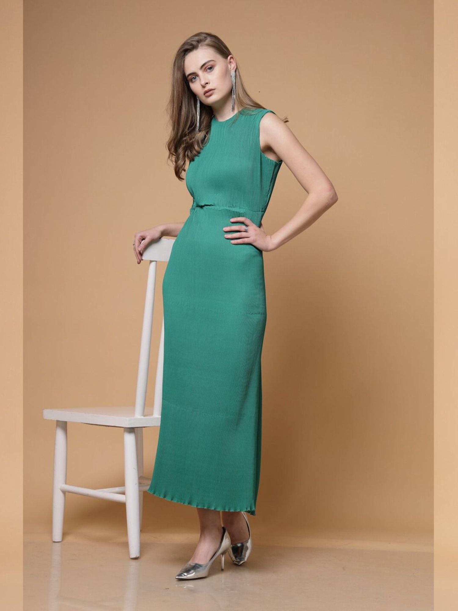 Sleeveless long Midi Partyware
