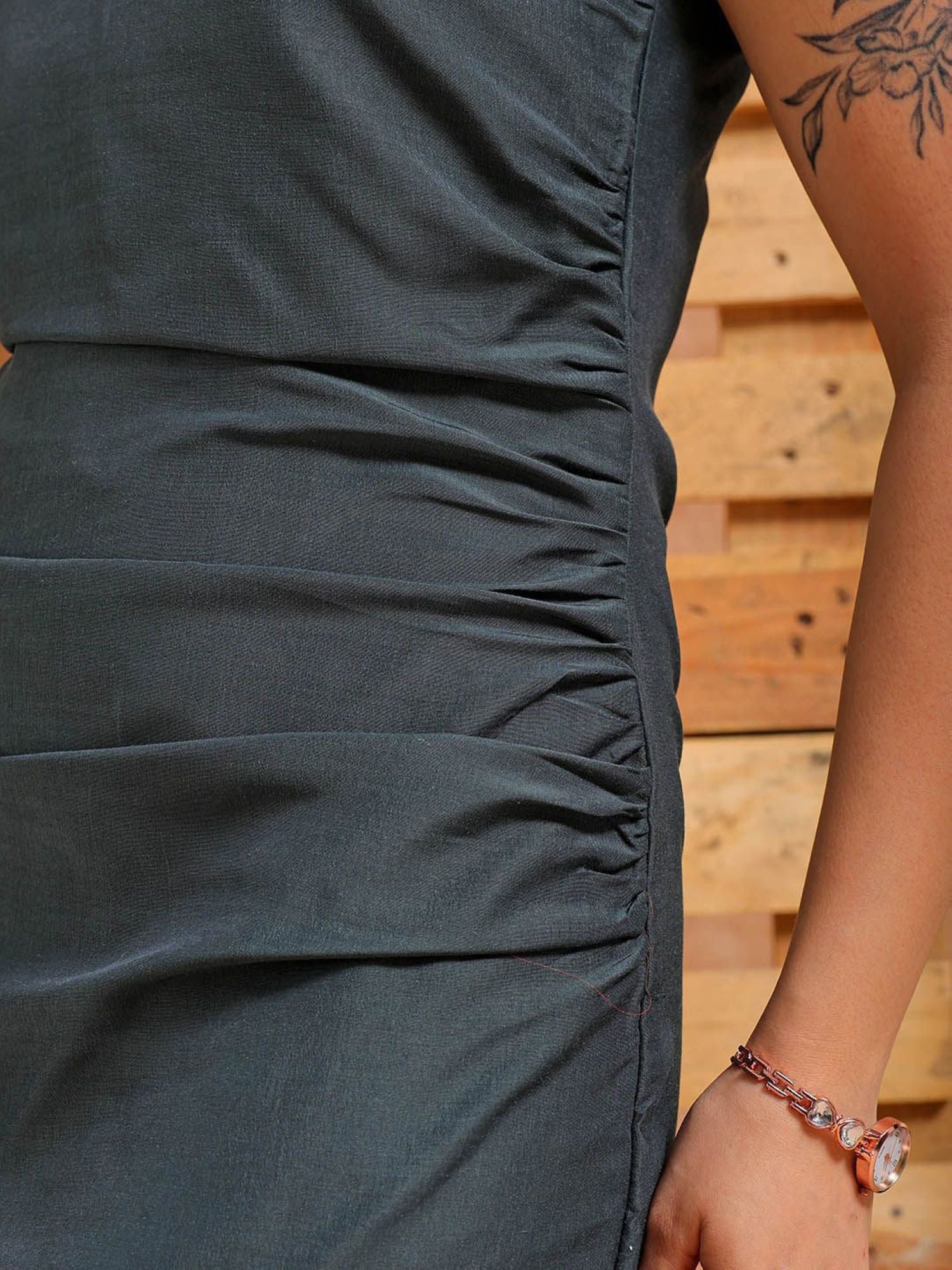 Sleeveless midi Dress