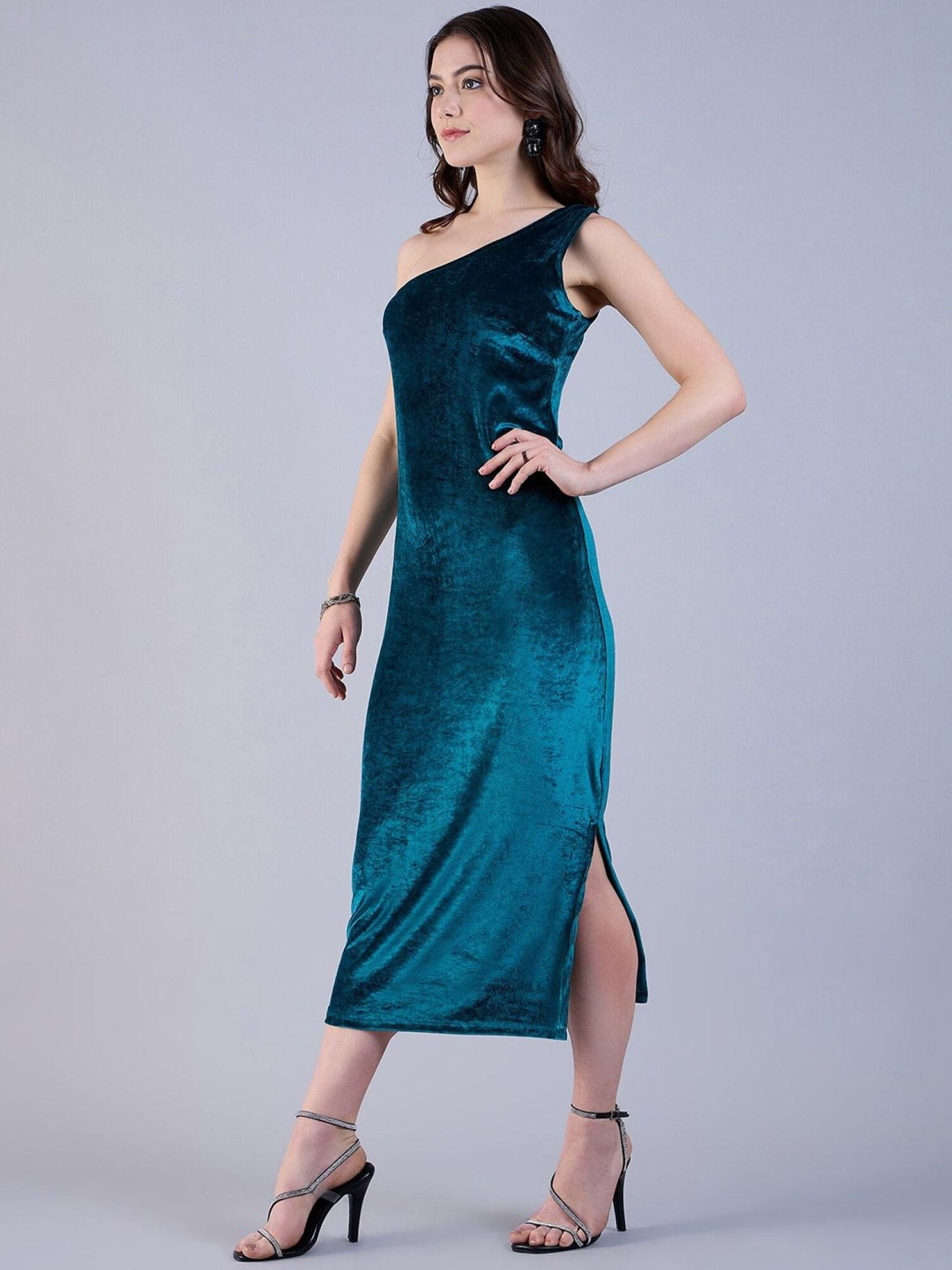 One-shoulder velvet midi dress